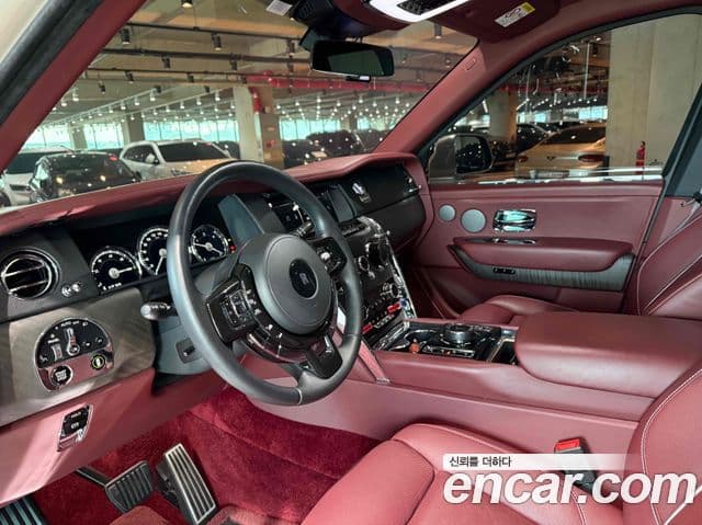 Rolls-Royce Cullinan, 2021 9