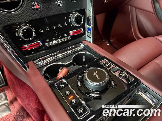 Rolls-Royce Cullinan, 2021 13