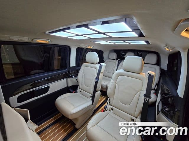 Mercedes-Benz V-класс W447, 2022 7