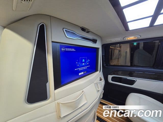 Mercedes-Benz V-класс W447, 2022 8