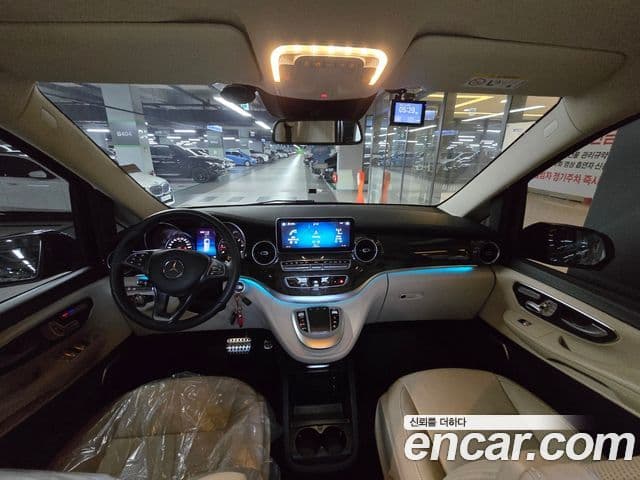 Mercedes-Benz V-класс W447, 2022 13