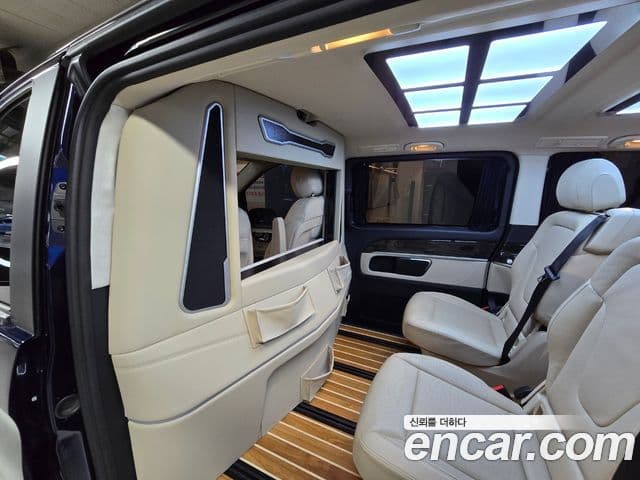 Mercedes-Benz V-класс W447, 2022 14