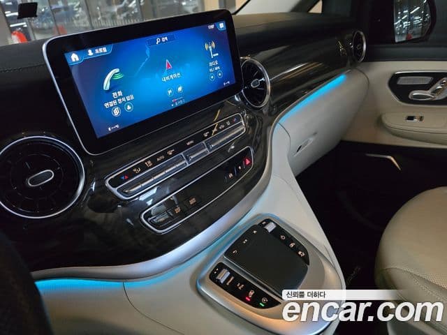 Mercedes-Benz V-класс W447, 2022 16