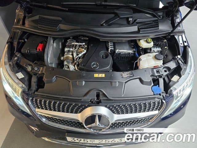 Mercedes-Benz V-класс W447, 2022 18