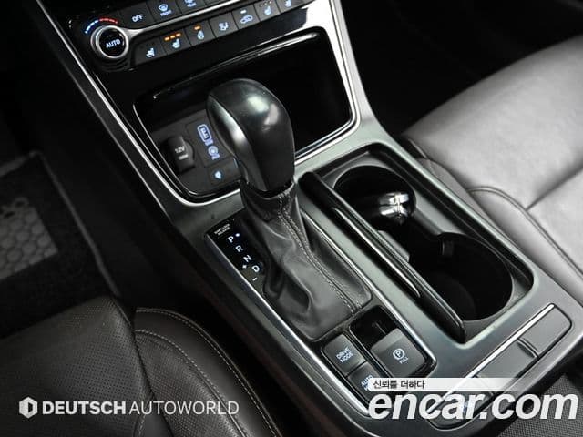 Hyundai Grandeur IG 3.0 LPi Modern (арендный автомобиль), 2017 7