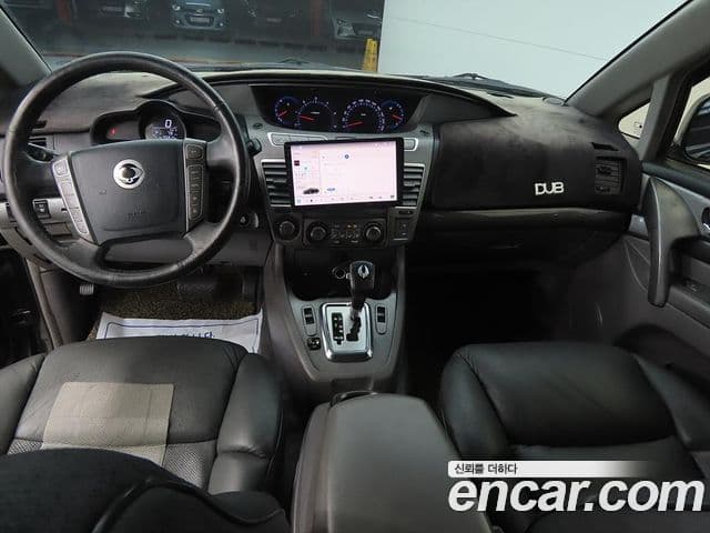 KG모빌리티(SsangYong) Korando 투리스모 4WD 9인승 Adventure 60th Edition, 2015 7