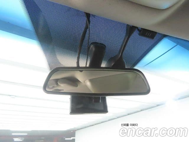 KG모빌리티(SsangYong) Korando 투리스모 4WD 9인승 Adventure 60th Edition, 2015 13