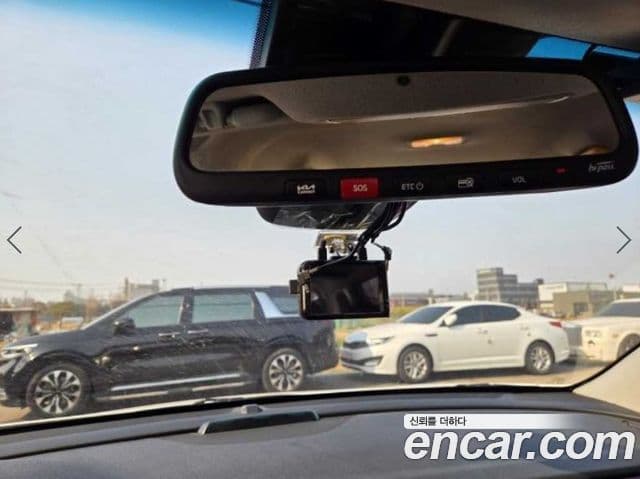 Kia Niro Plus Air (таксомоторный тип), 2024 8