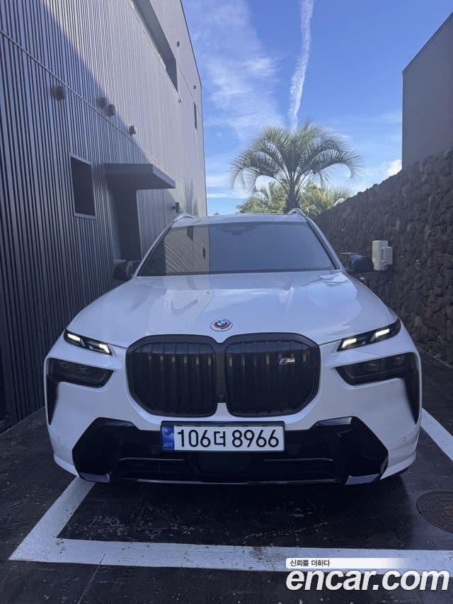 BMW X7 (G07) xDrive 40d M Sport 6인승, 2024 1