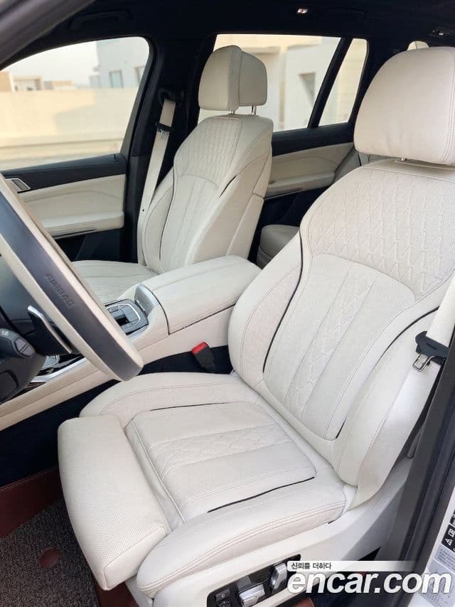 BMW X7 (G07) xDrive 40d M Sport 6인승, 2024 2