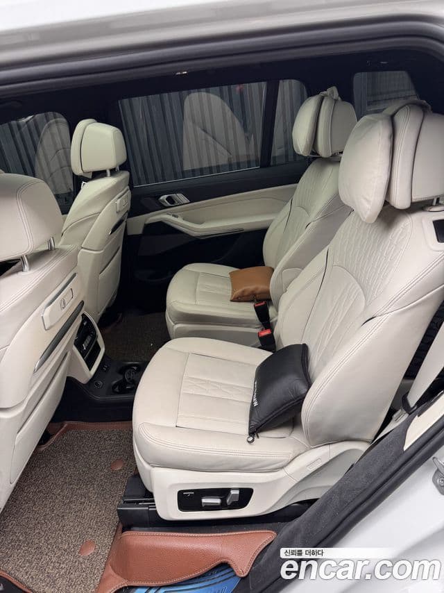 BMW X7 (G07) xDrive 40d M Sport 6인승, 2024 3