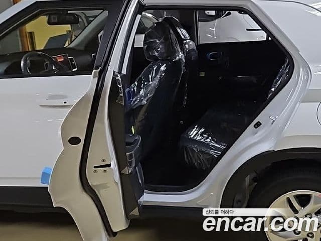 Hyundai Venue Premium, 2026 4