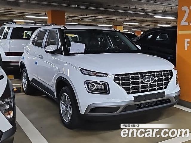 Hyundai Venue Premium, 2026 все фото