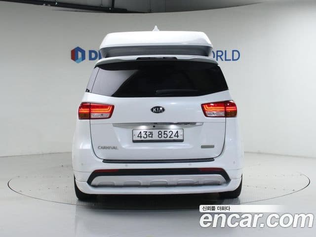 Kia All New Carnival Noblesse, 2016 4