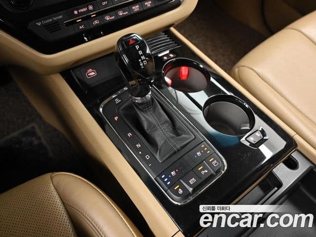 Kia All New Carnival Noblesse, 2016 9