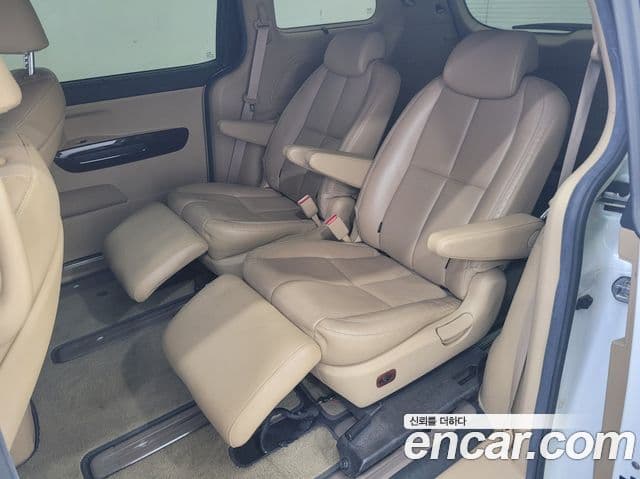 Kia All New Carnival Noblesse, 2017 9