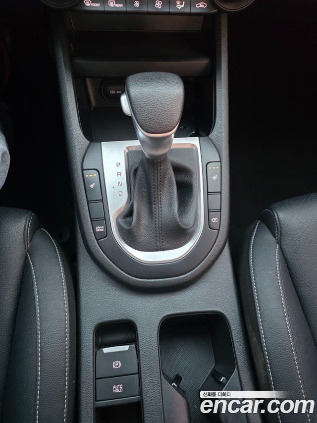 Kia The / новый New K3 2세대 Trendy, 2022 15