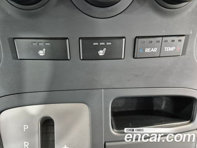 Hyundai Grand Starex CVX Deluxe, 2013 10