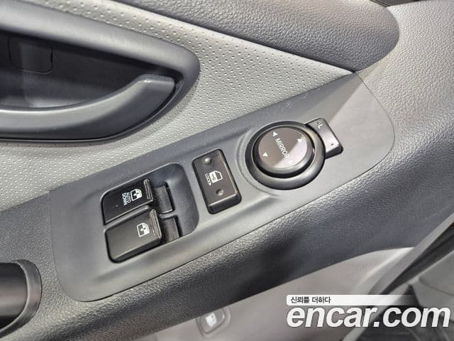 Hyundai Grand Starex CVX Deluxe, 2013 13