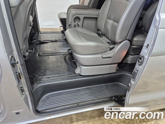 Hyundai Grand Starex CVX Deluxe, 2013 20