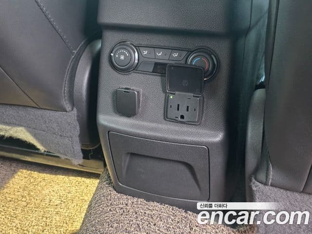 Ford Explorer 5세대, 2015 16