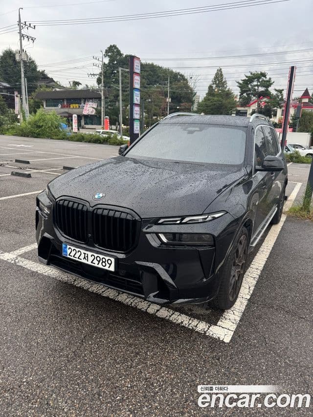BMW X7 (G07) xDrive 40d M Sport 6인승, 2024 1