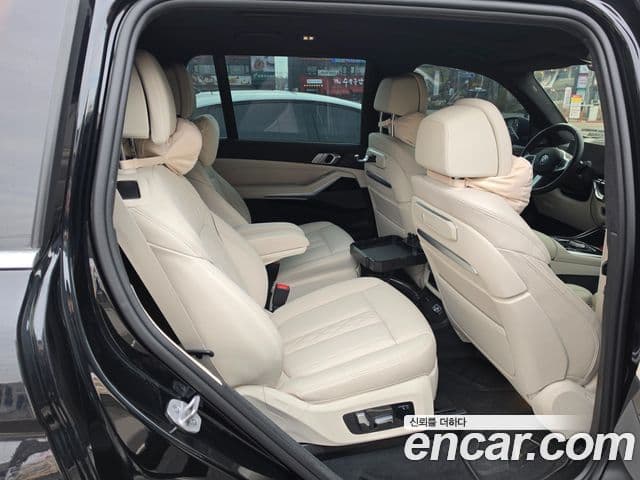 BMW X7 (G07) xDrive 40d M Sport 6인승, 2024 14
