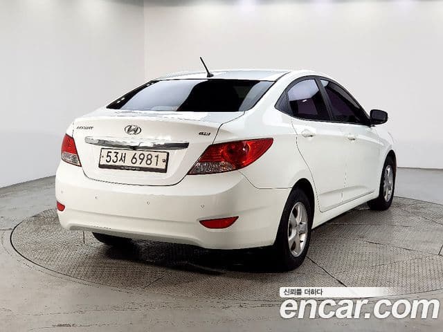 Hyundai Accent(новый кузов / новое поколение) Modern, 2014 4