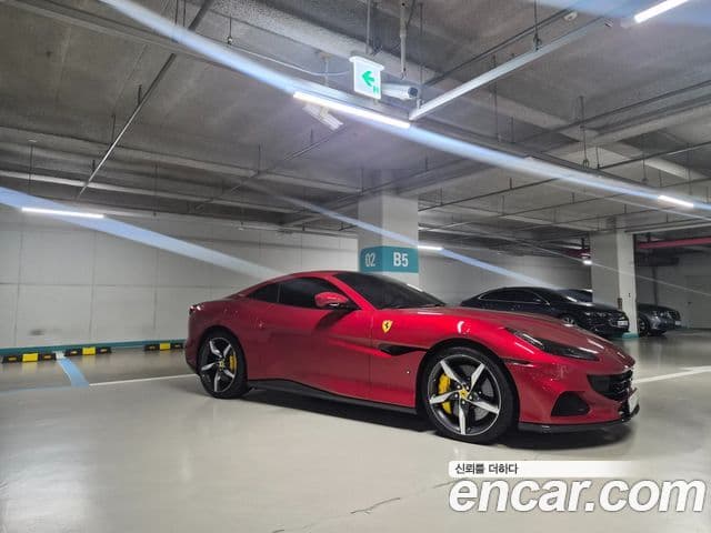 Ferrari 포르토피노 M 3.9 V8, 2022 1