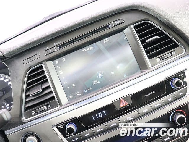 Hyundai LF Sonata LPI Modern(для людей с инвалидностью), 2015 9