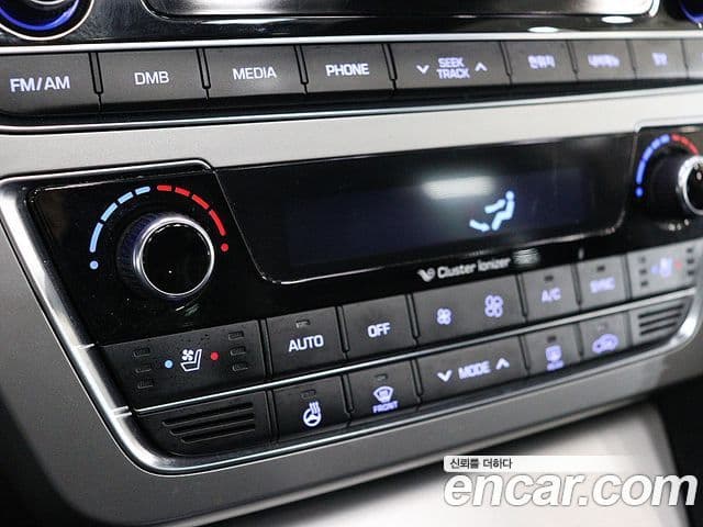 Hyundai LF Sonata LPI Modern(для людей с инвалидностью), 2015 11