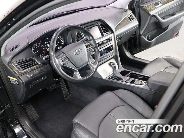Hyundai LF Sonata LPI Modern(для людей с инвалидностью), 2015 14