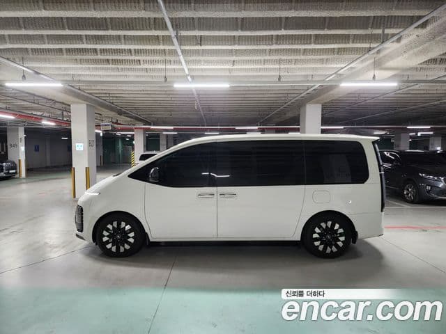 Hyundai Staria Inspiration, 2025 16