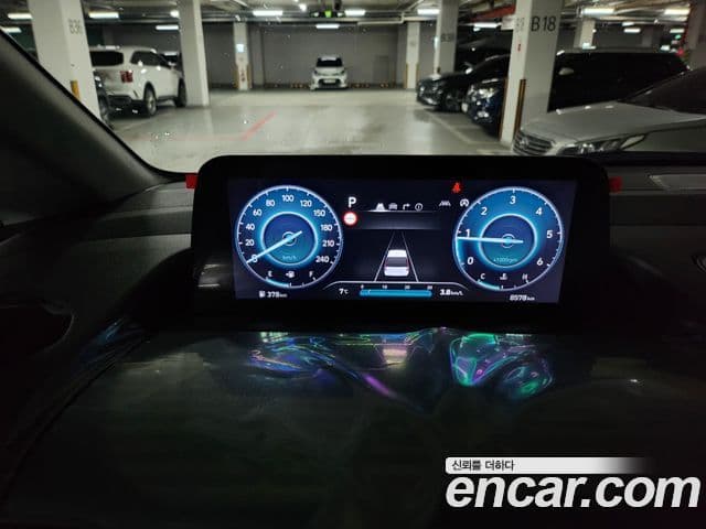 Hyundai Staria Inspiration, 2025 18