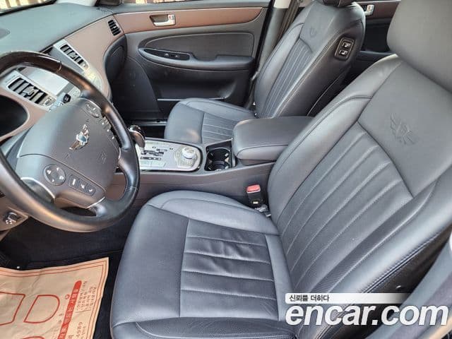 Hyundai Genesis Special, 2013 19