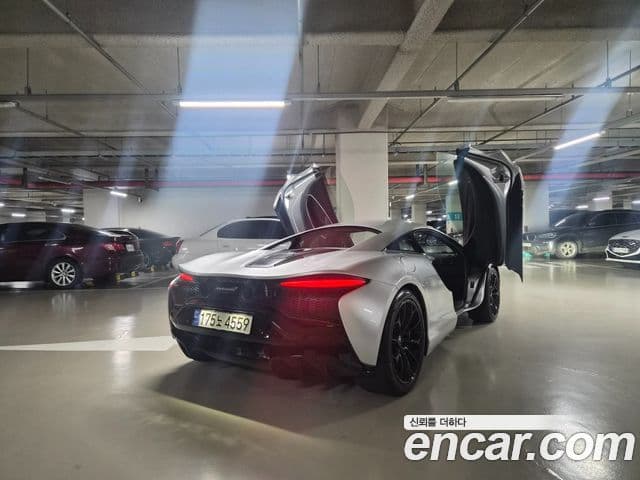 맥라렌 아투라 3.0 купе, 2023 2