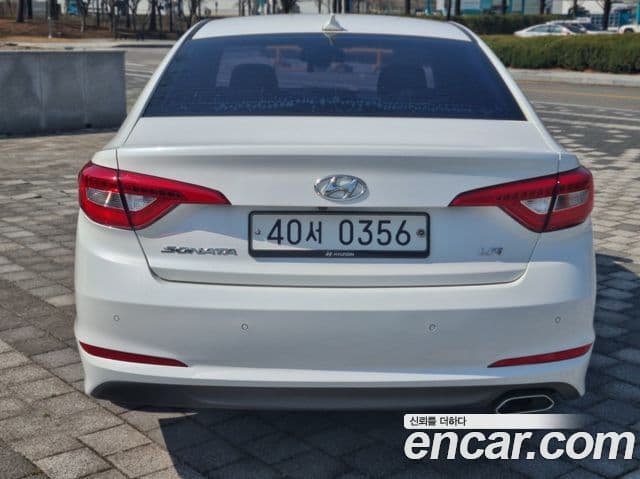 Hyundai LF Sonata Special, 2016 4