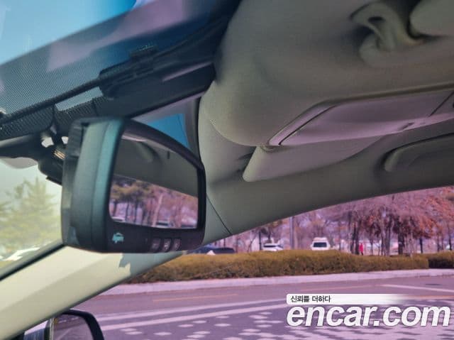 Hyundai LF Sonata Special, 2016 11