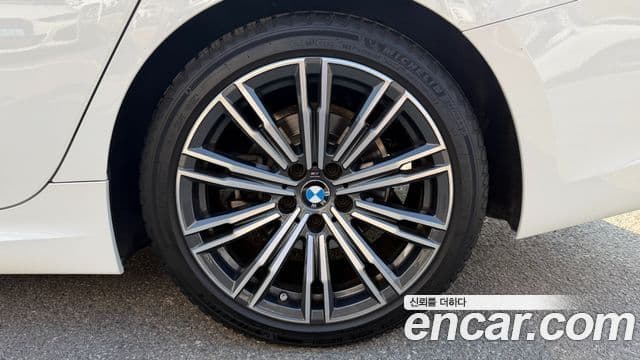 BMW 3시리즈 (G20) 320i M Sport, 2022 все фото