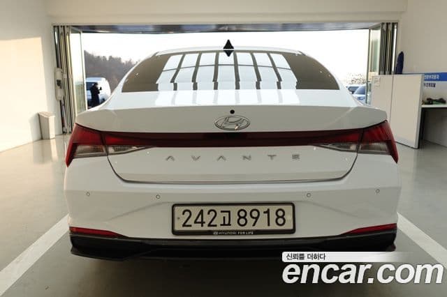 Hyundai Avante гибрид (CN7) Modern, 2023 4