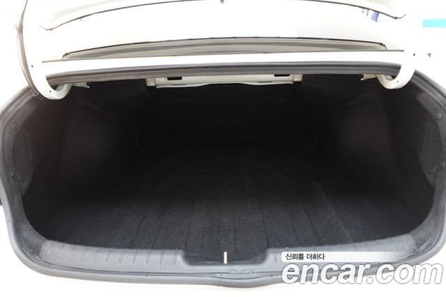 Hyundai Avante гибрид (CN7) Modern, 2023 20