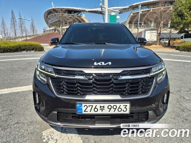 Kia The / новый New Seltos Signature, 2023 1