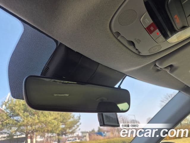 Kia The / новый New Seltos Signature, 2023 13