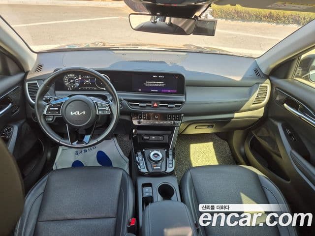 Kia The / новый New Seltos Signature, 2023 16