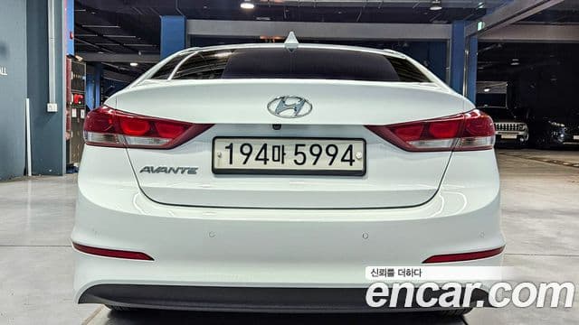 Hyundai Avante AD 1.6 LPI Smart(арендный автомобиль), 2018 13