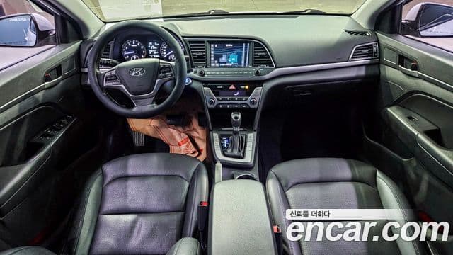 Hyundai Avante AD 1.6 LPI Smart(арендный автомобиль), 2018 17