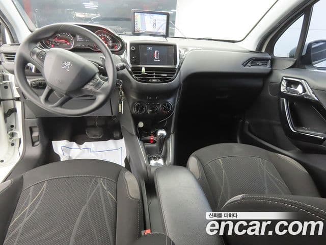 Peugeot 208 1.4 e-HDi Eco 5도어, 2015 7