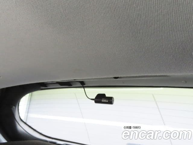 Peugeot 208 1.4 e-HDi Eco 5도어, 2015 13