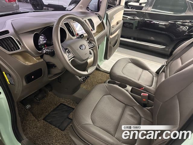 Kia Ray Luxury, 2013 11