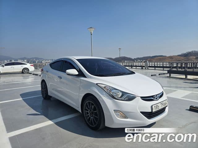 Hyundai Avante MD M16 GDI Avenue, 2014 1